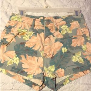 Lydia Martin aso teen wolf floral shorts NWT